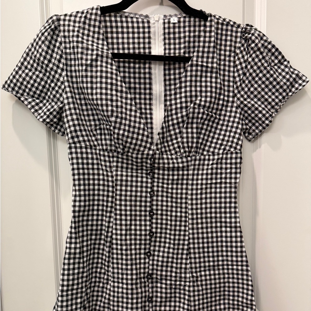 Source Unknown Black and White Checkered Top